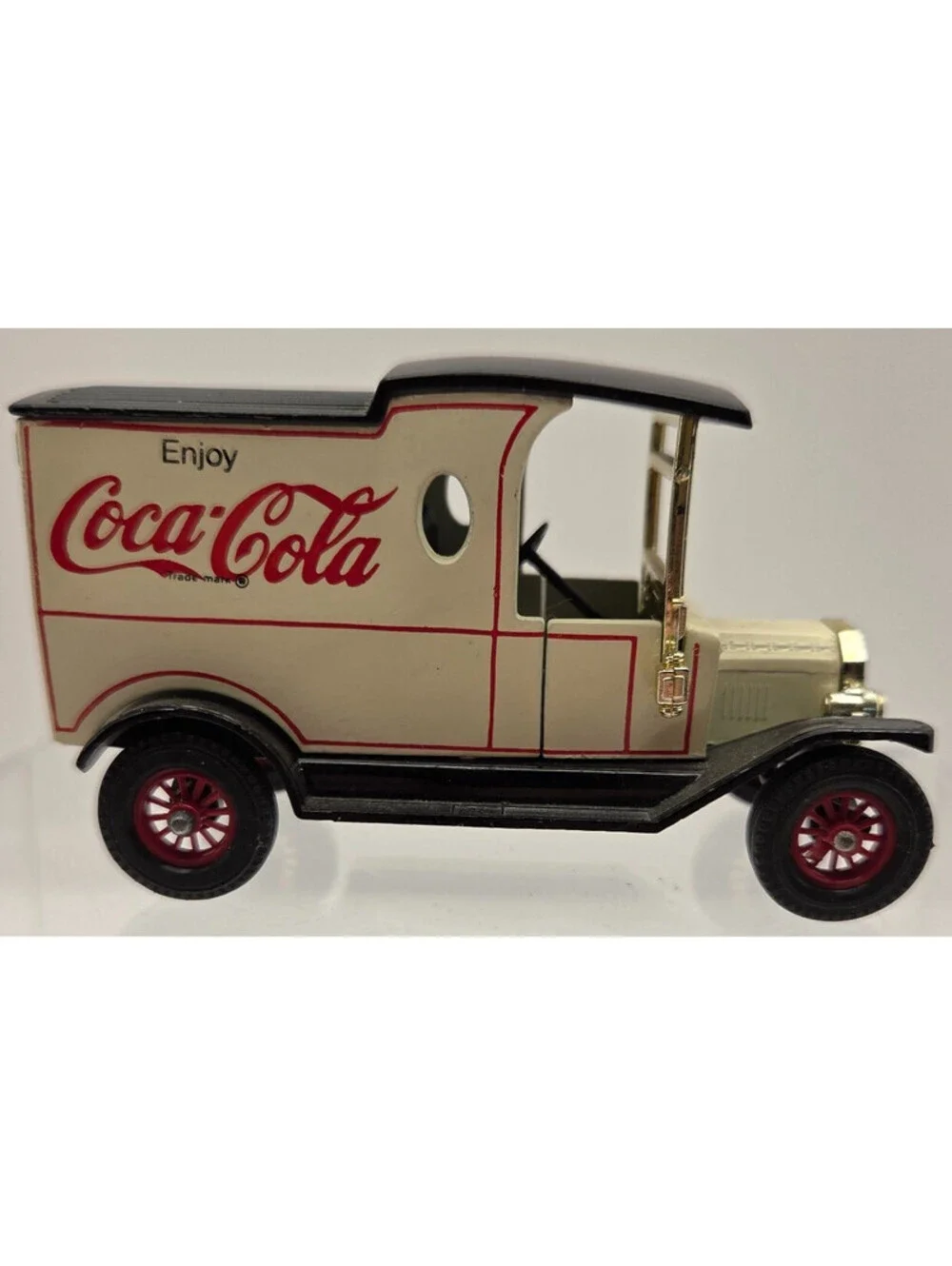 Matchbox Models of Yesteryear Y-12 1912 Ford Model T Coca-Cola Van – Made in Eng